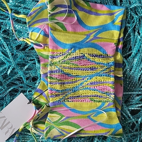 Crop top - Picture 2 of 2